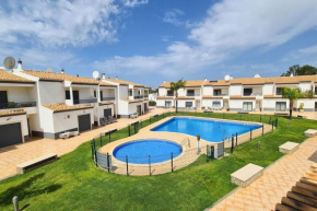 Charming 3-Bedroom Villa with Pool in Albufeira